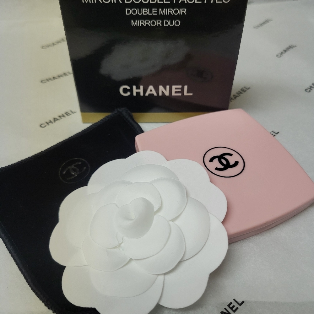 Chanel Dual Sided Compact Mirror,  NEW Gift Wrapped, Chanel Tissue Paper... - Picture 5 of 5
